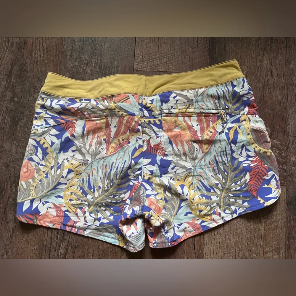 Tropical Print Women's Board Shorts - Picture 7 of 13